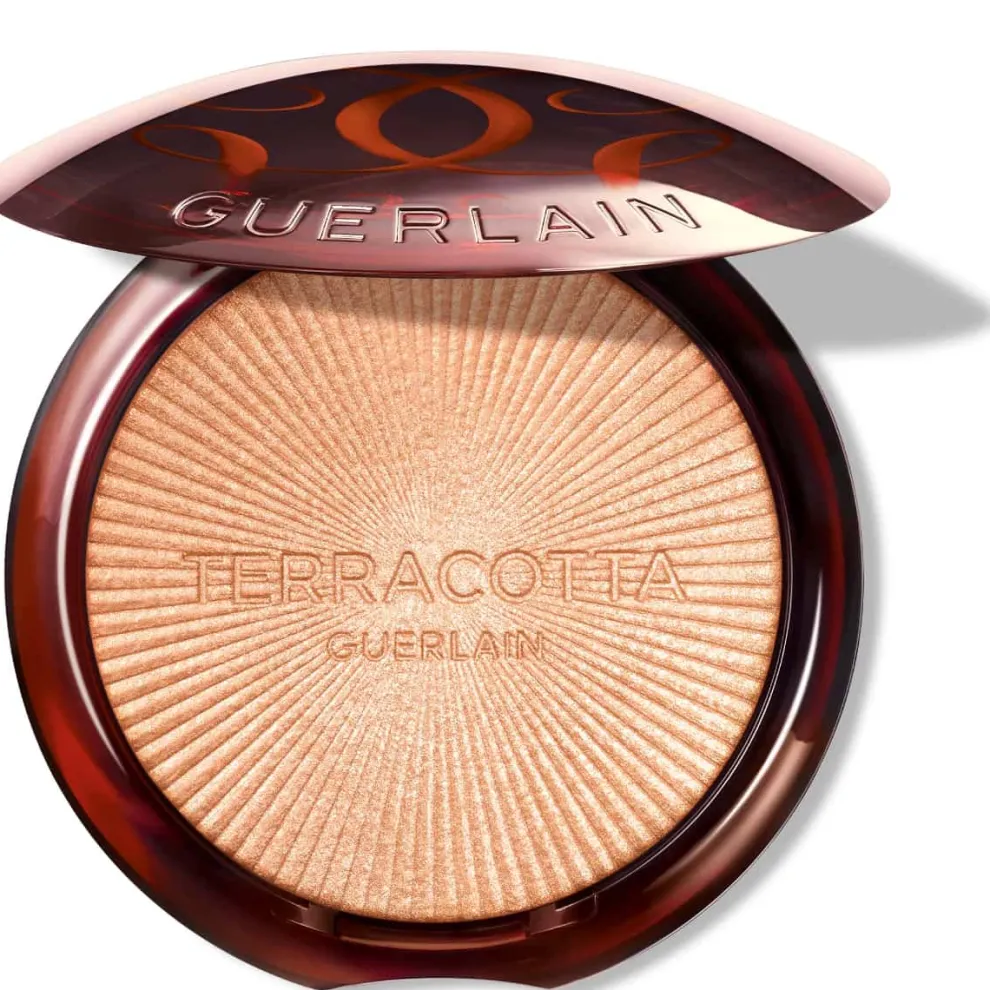 Guerlain - Terracotta Luminizer - Het glinsterende Bronspoeder - is uit 96% samengesteld met ingrediënten van natuurlijke oorsprong